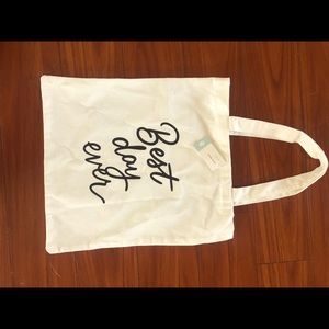 Tote bag